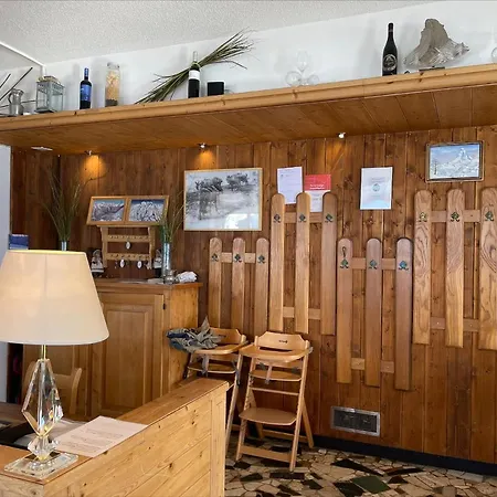 Hotel Schwarzsee 2*