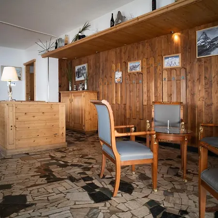 Hotel Schwarzsee 2*