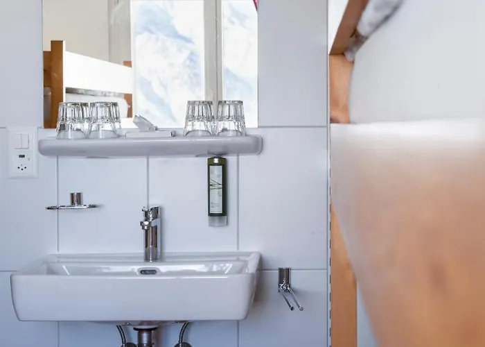 施瓦尔茨湖酒店